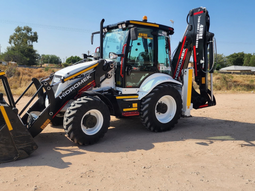 Hidromek 102B Alpha in Botswana